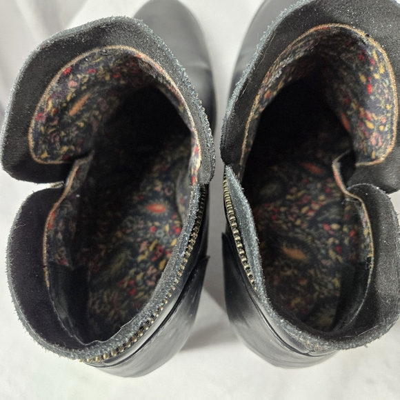 BOC By Born Dempsey Black Zip Leather Booties Women's Sz 8 Blocked Stacked Heel - Picture 8 of 10